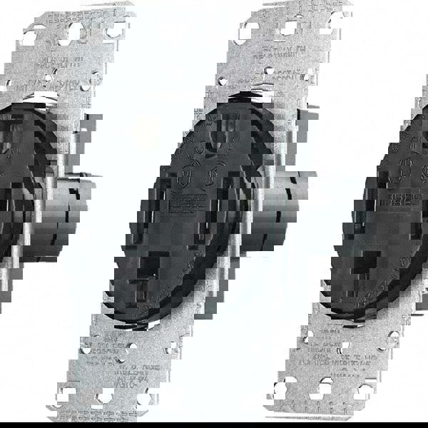 Straight Blade Single Receptacle: NEMA 14-30R, 30 Amps, Grounded